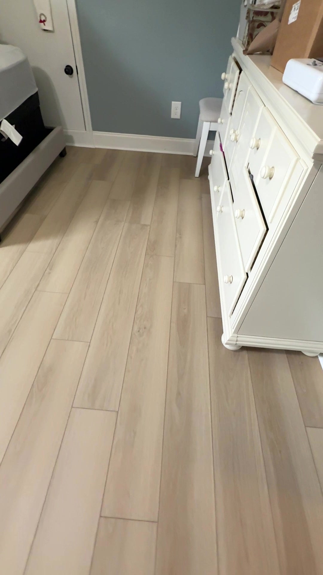 Wood-look LVP bedroom floor, Commerce GA