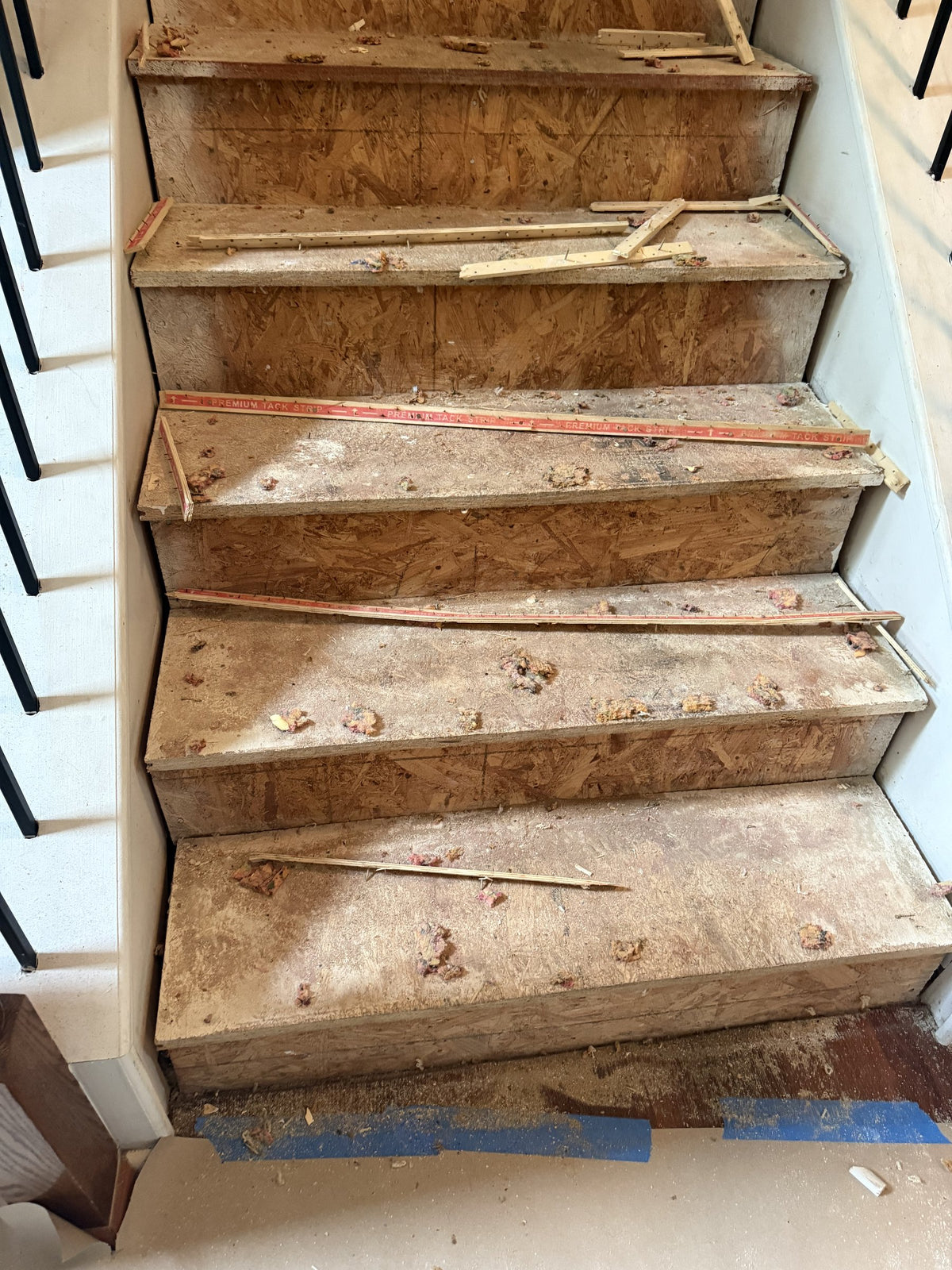 Floors and stairs project in Conyers, before photo 1