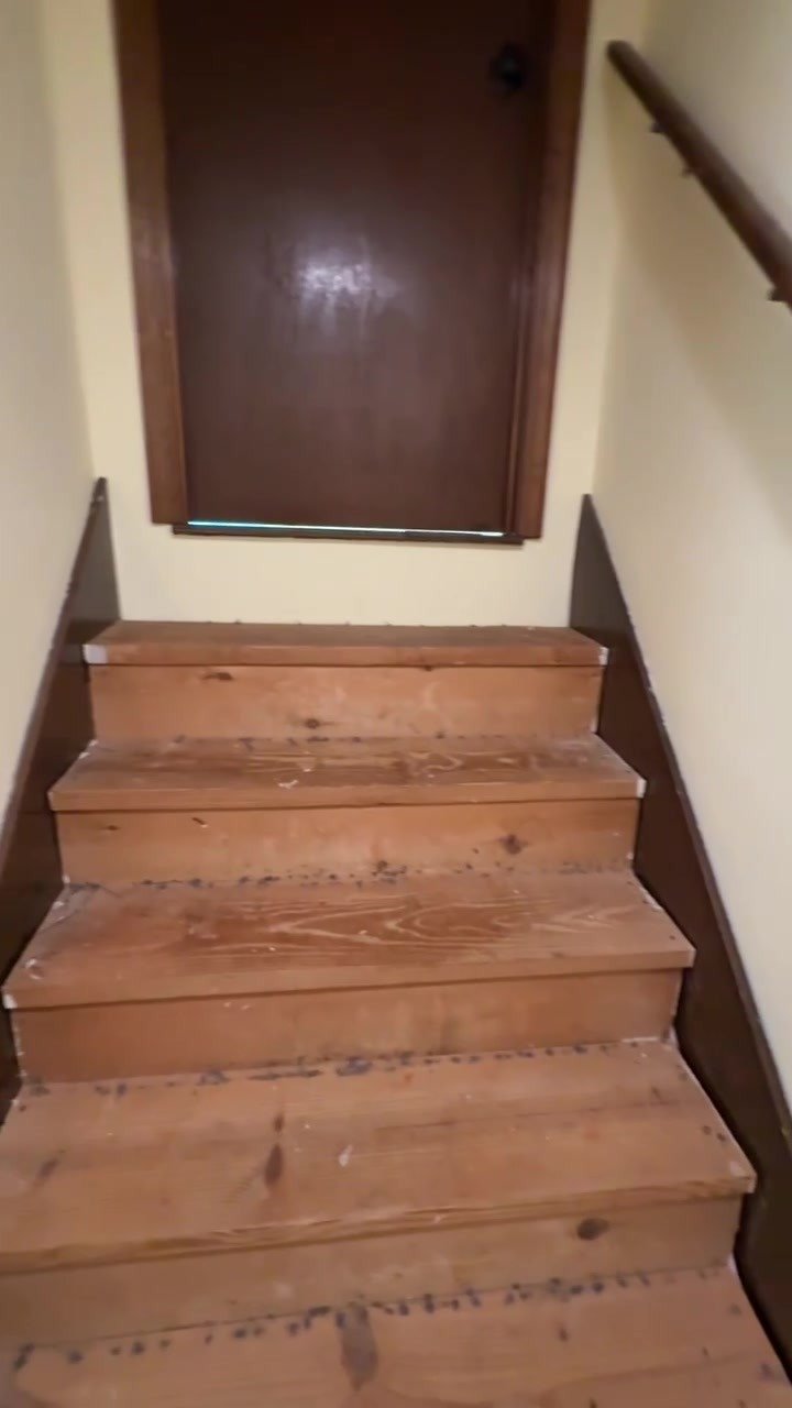Floors and stairs project in Marietta, before photo 2