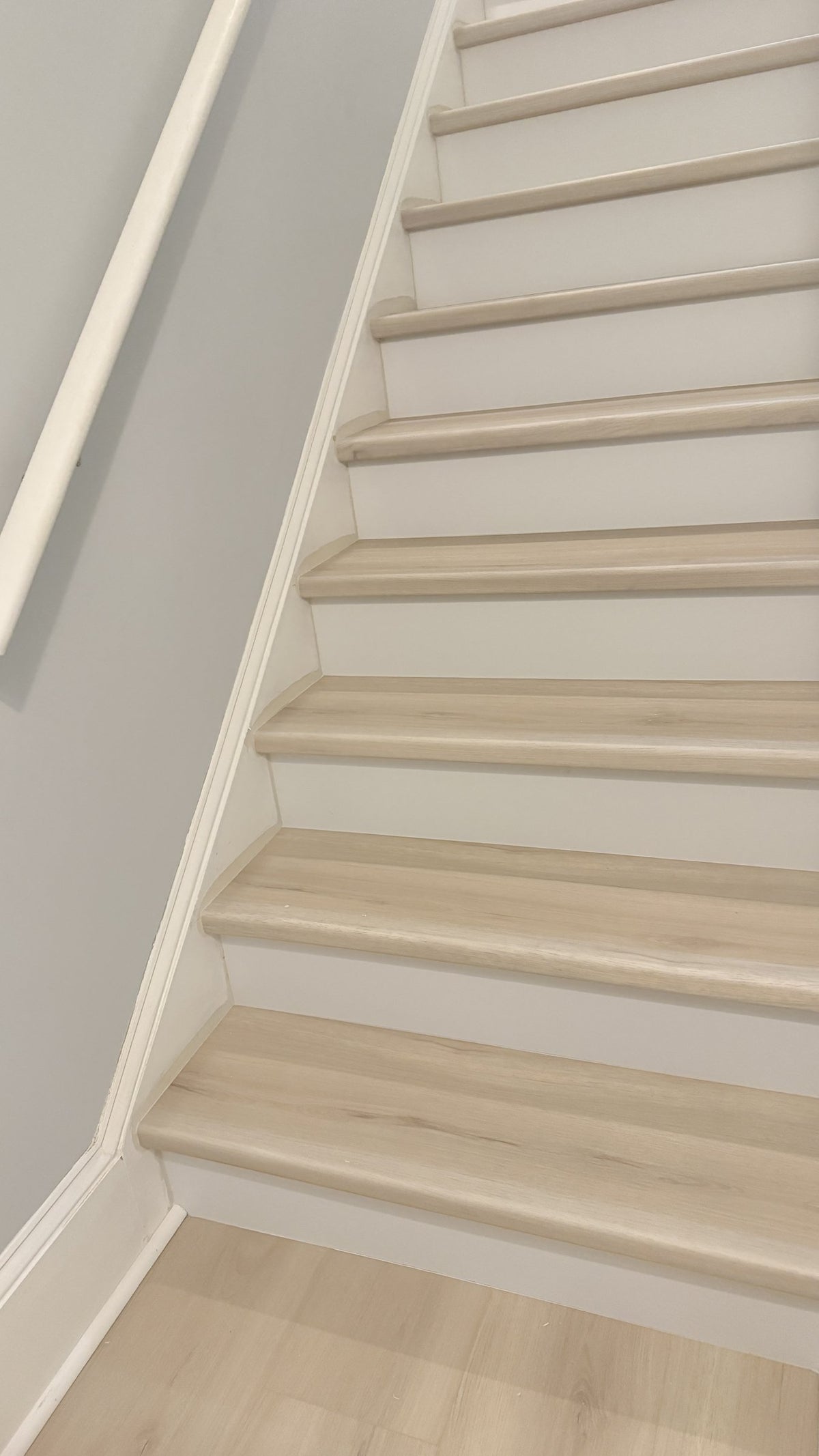 Wood-look LVP stairs, Oxford