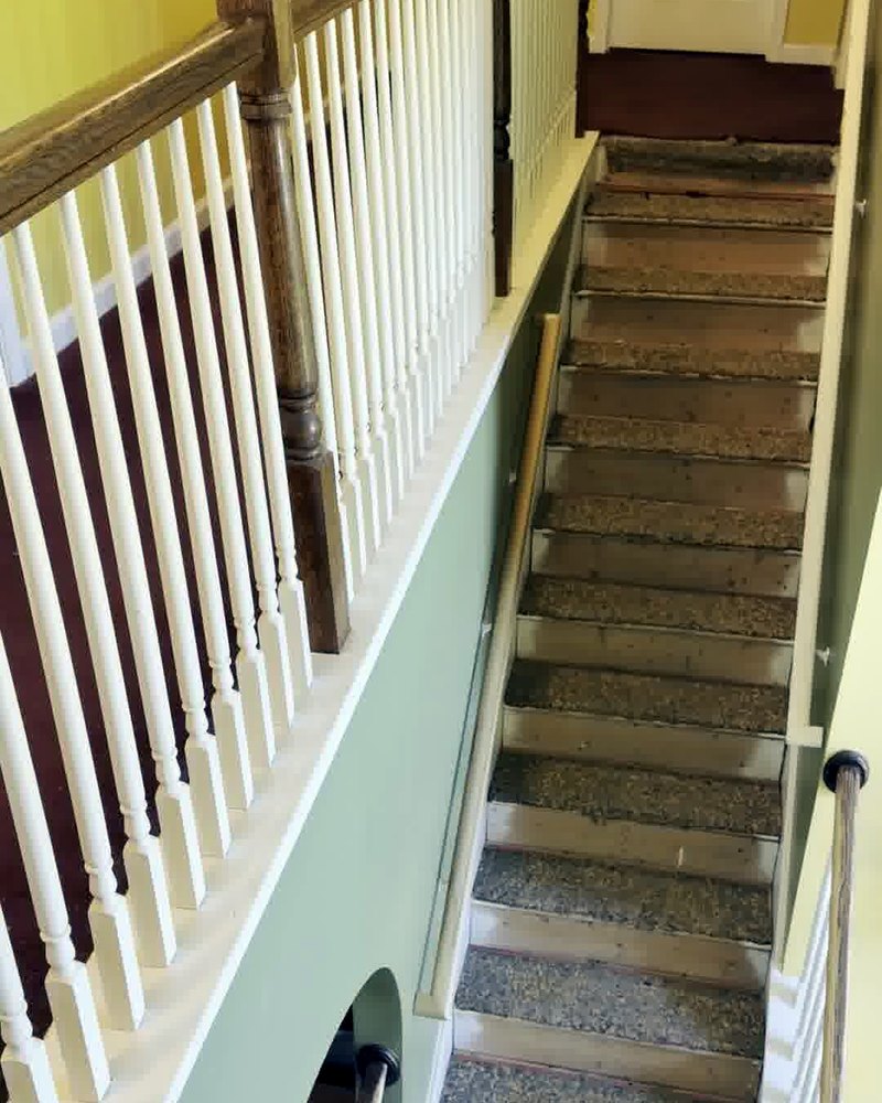Staircase railing before in Suwanee